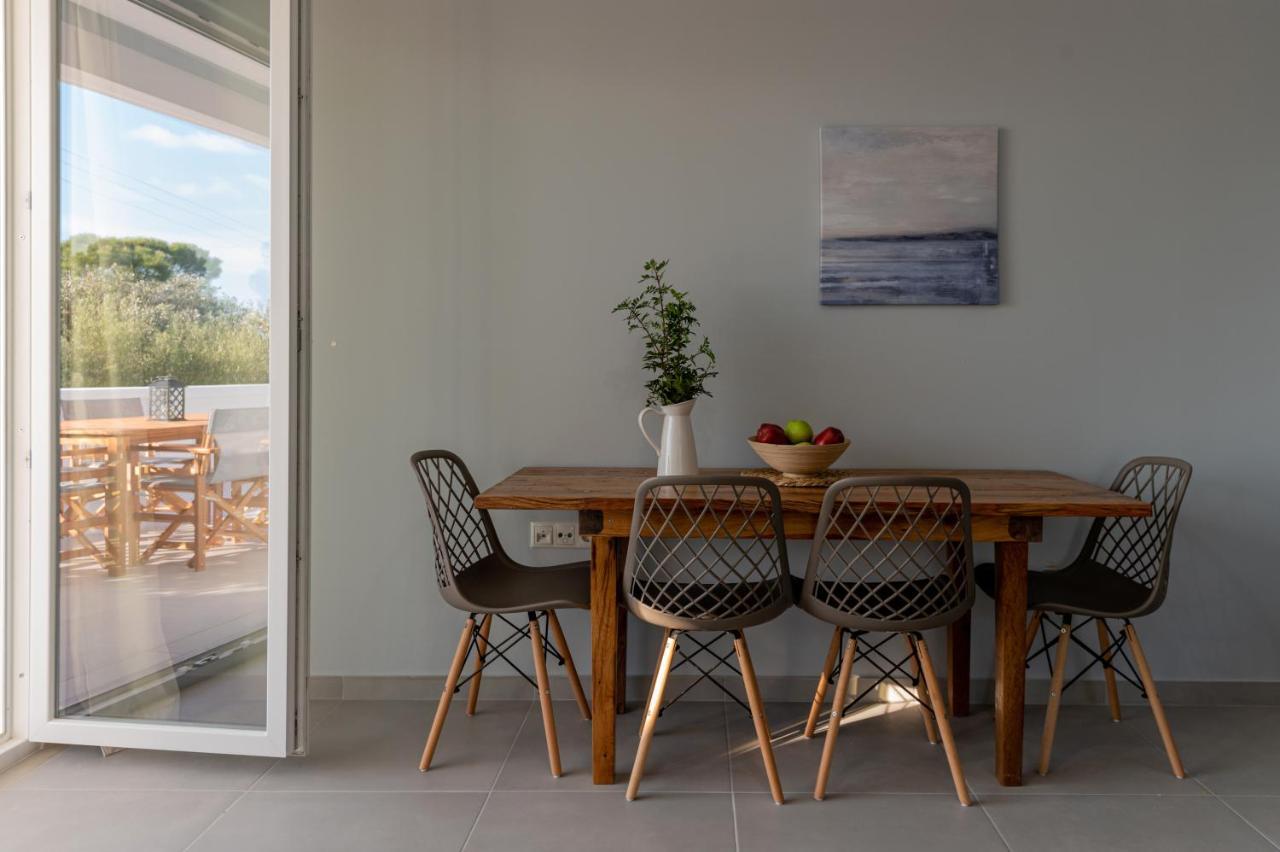 Rizes Seaside Homes Vromonerion Екстер'єр фото