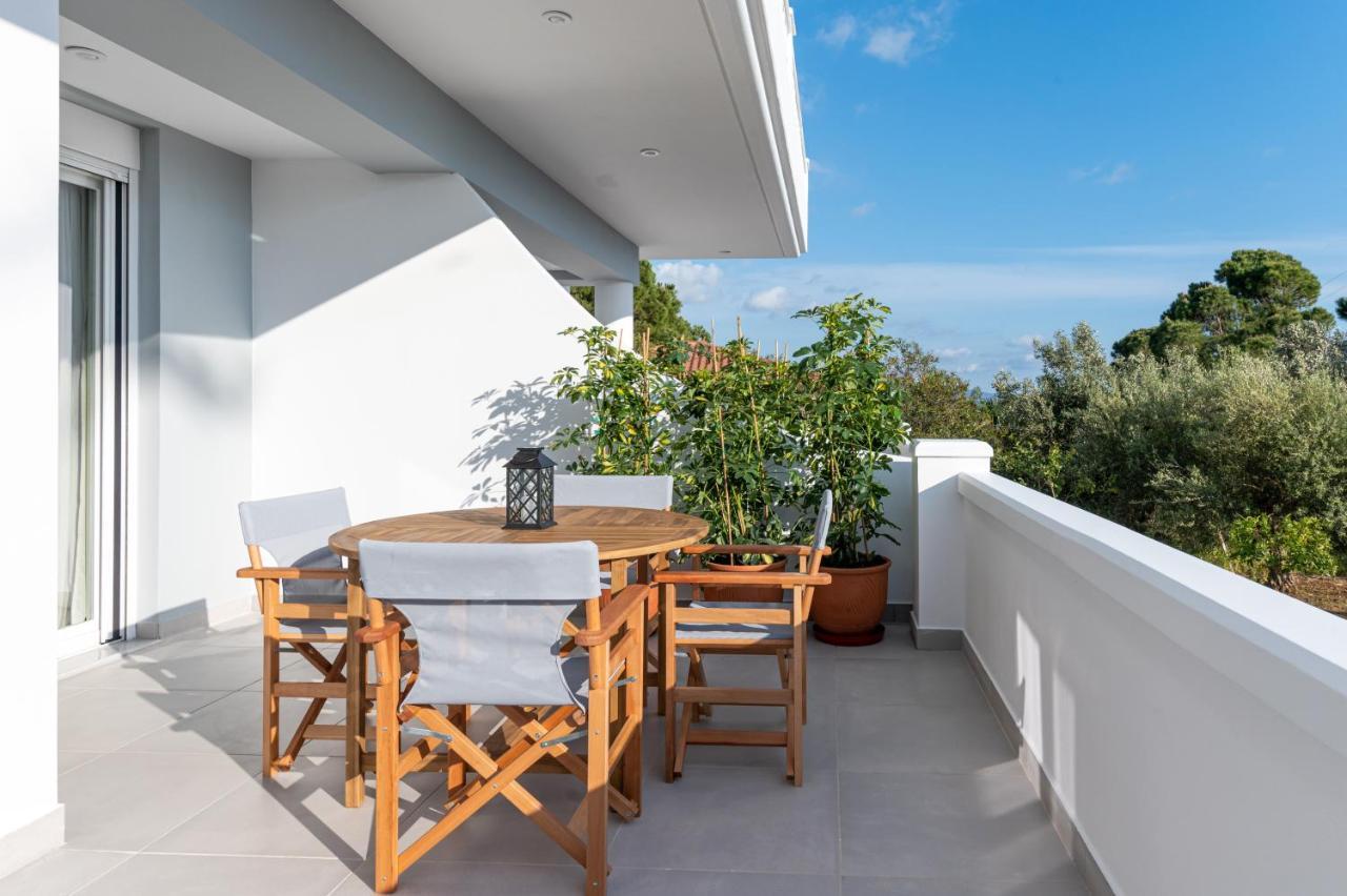 Rizes Seaside Homes Vromonerion Екстер'єр фото