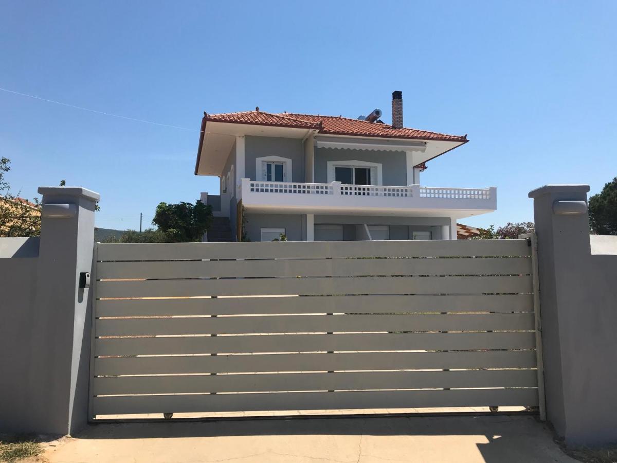 Rizes Seaside Homes Vromonerion Екстер'єр фото